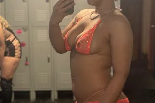 Tayste of Honey 🍯💦 SLIM THICK LIGHTSKIN photo 2