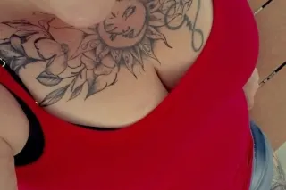 Big booty, thick thighs, beauitful titties & pretty eyes. photo 9