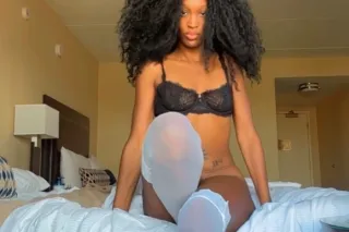 Pretty Features - Long Legs Brown Bone - AVAILABLE💖✨🖤 photo 4