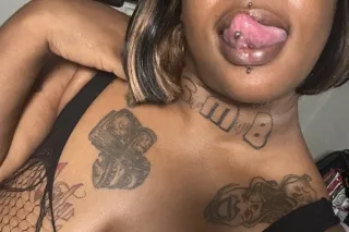 NEW N TOWN 120 Qv HMU ALL QVs N NURU 💆 available now Pics Recent photo 3