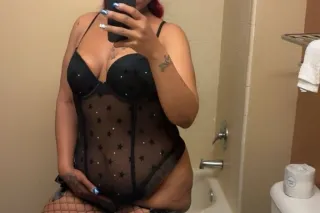 💋Incall FACETIME SHOWS HEY GUYS MY THOART 👅 IS OPEN DEEP & WET 🍆💦come try me out so i can show you what this mouth do im a monster with it i eat that dick🍆😚 right up 💦 photo 3