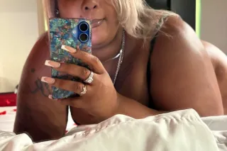 😜 JUICY REAL PRESSURE 🍭Sweet, sexy, and ready to spoil you 💋”