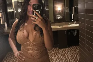 Ever Been With a Bad Bitch 😉😍 5'10 All Legs Natural Beauty! photo 3
