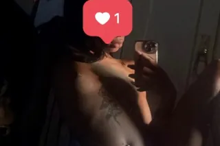 💋 OUT𝐂𝐀𝐋𝐋𝐒 𝐎𝐍𝐋𝐘 💋 PPL WHO READ AND IS SERIOUS WILL NOT GET BLOCKED