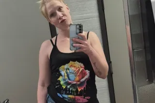 Big booty blonde ready to suck and fuck photo 5