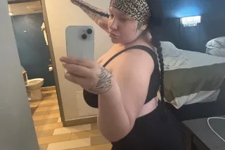 tatted thick and pretty back in your city 💋 photo 4