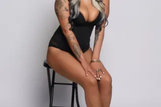 NEW PARTY GIRL in town . Your Best Kept Secret ! photo 2