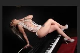 greek blonde barbie-outcall photo 7