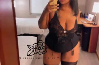 WET WEDNESDAYS 😋🎉☀ 💚 🔥🔥😈💓 👯♀Top Notch 🏆Soul Snatcher 💦 Certified Head Doctor 🩺🍆 🍭Lucious Sexy 😘BBW Mistress 🍑🧚🏽♀🫧 Available NOW for Urgent Meets 📲 photo 6