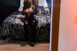 speak To Me Daddy photo 3
