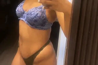 Hazel is Available💦 photo 4