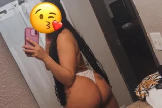 💦💜Hey Babies im in TOWN for a little bit 🫶🏽🥰 💃🏽💃🏾😜😍 HMU OUTCALLS ONLY 💯 photo 2