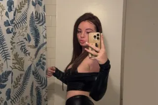 Lets hsve fun baby. come see me photo 4