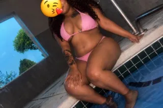 YOUR FAV BLASIAN IS HERE 👅😍 photo 3