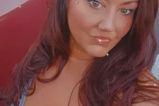 Curvy, Confident & Impossible to Forget 💋 photo 2