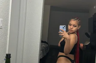 pretty red 💕 photo 4