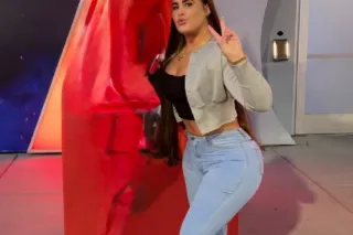 NEW Beauty and Booty! Visiting photo 5