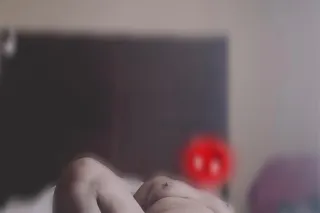 estoy mojadita.💦🍑🍆🤤
