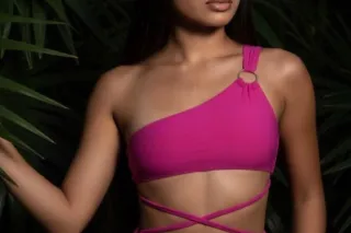 Luxurious Latina looking to please all your needs 🖤 photo 4