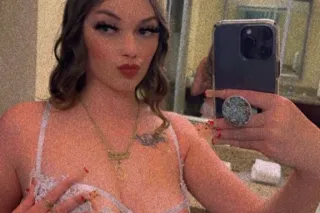 Here for a ahort time 🥰 so choose me and cum unwind😘 photo 2
