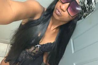 Hey baby 👋🏾 . Here for a minute then leaving town Cmere💦😏 photo 6