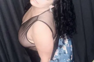 Enticing Classy Gfe Latina Curvy and Flirty Tight Tastey MsoG Daty!! photo 3