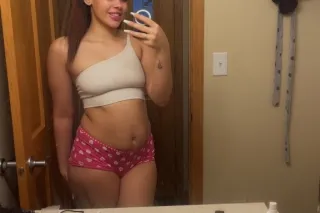 Let me Drizzle my carmen caramel on you 🤪 photo 3