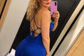 Hot Topic: The real Paige Turner photo 4
