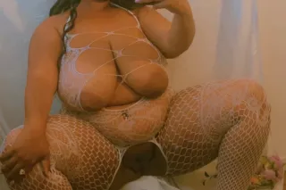 NEW GIRL IN TOWN 💋COME PLAY WITH MY MELONS💋 photo 5
