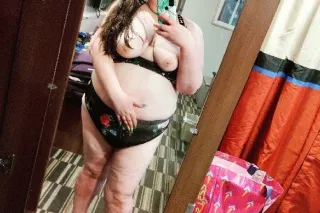 💜💦💋BBW Throat Queen👑⏱Leaving around 8pm Tonight✈Specials Bj50 Bbj60 or Hh Bbj 120 W/2 Pops🥜💦💜 photo 8