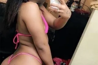 soy una latina intensa y provocativa, siempre lista para darte una experiencia deliciosa 😈💋
