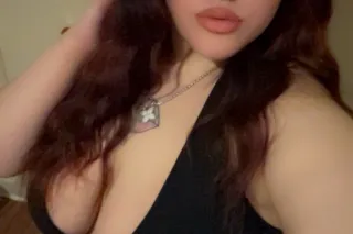 top notch baddie back in town💋🥂 INN/OUT photo 2
