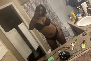 Available for outcalls! Rated #1 Thick and juicy.. must try 🤤🍑🌊#1 THROAT GOAT🤪 & BEST IN BED😇😘 photo 3