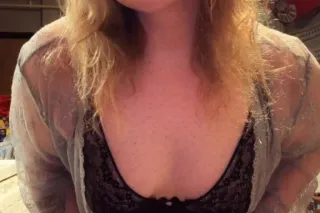 22 y/o Nympho Milf