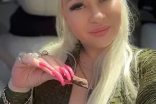 blonde greek barbie 🍾🎉out call photo 6