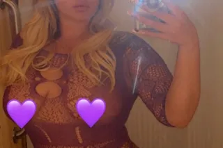 Big Booty Blonde Ready To Have Some Fun 🍑💦 photo 8