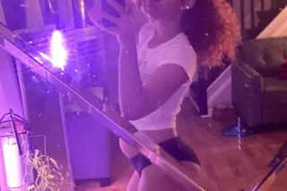 COME VISIT KANDI 💦🐱😉. firm &' fit photo 3