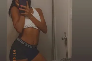 Sweet Chocolate , Sexy Slim Thick , Tight , Wet , && I Smell AMAZING but I TASTE 👅 even Better !! I'm ready to FREAAK && Please you Baaby .. !! Come Have Your Waaaay With Meee While You Still Got The Chance !! 😘😝🥰🩷✨ photo 4