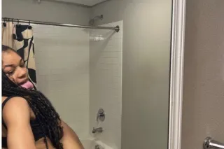 sexy 😉 &&fun 🍭💦420 $pecials