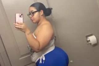 💕MIXED LIGHTSKIN BIG BOOTY GYALLL💕 photo 3