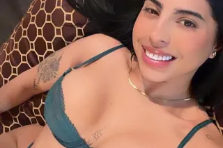 TU PUTITA PREFERIDA MI AMOR TE ESPERO photo 3