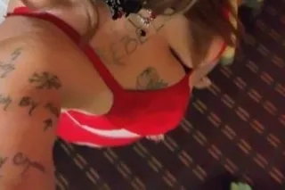 doing incall and outcall photo 2