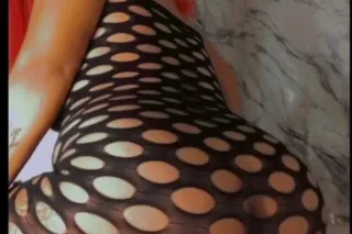 AVAILABLE NOW!!! better when its wetter 💦😛 photo 5
