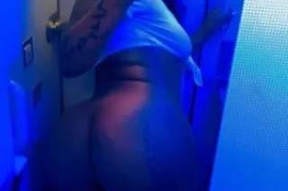 💦🌊🌊😍 Head only photo 2