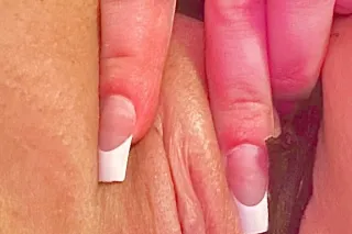 HOLIDAY FIRECRACKER