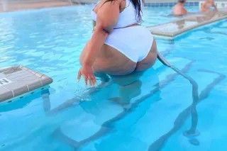 COME GET THAT NUT OFF WITH YOUR FAVE BBW 🤭😍 I EAT DICK SO CRAZYYYYYYY 😭😭🔥🔥🔥LAST NIGHT IN TOWN ✌🏾✌🏾 ITS WET,TIGHT AND CREAMY 🤭💦 photo 4