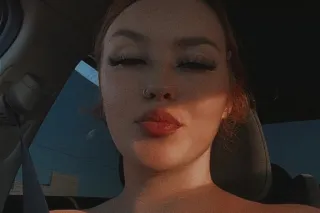 💋🎯 Red headed tall petite and ready to play🍒🍒