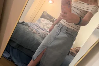 💋🍑Saturday SPECIAL! text/call for details! 👅Celebrate the day with me! 💋😘lets have some adult fun 😘MILF looking to make a mature gentleman smile👅