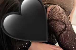 pretty new white girl ready to please 😩🥰 photo 6