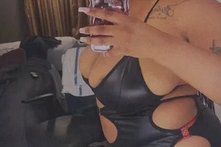 Scroll no further Papi 💦💦 Best pussy in Town 🎀